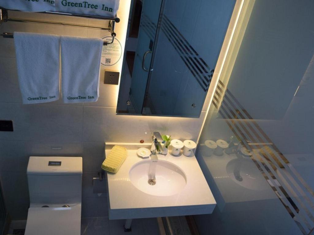 Greentree Inn Zhengzhou Xinzheng City Longhu Town Xiangyun Road Express Hotel Eksteriør bilde