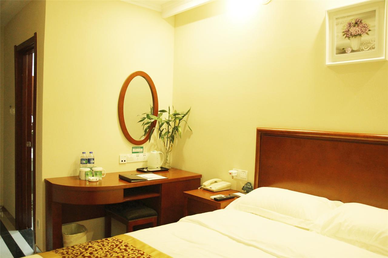 Greentree Inn Zhengzhou Xinzheng City Longhu Town Xiangyun Road Express Hotel Eksteriør bilde
